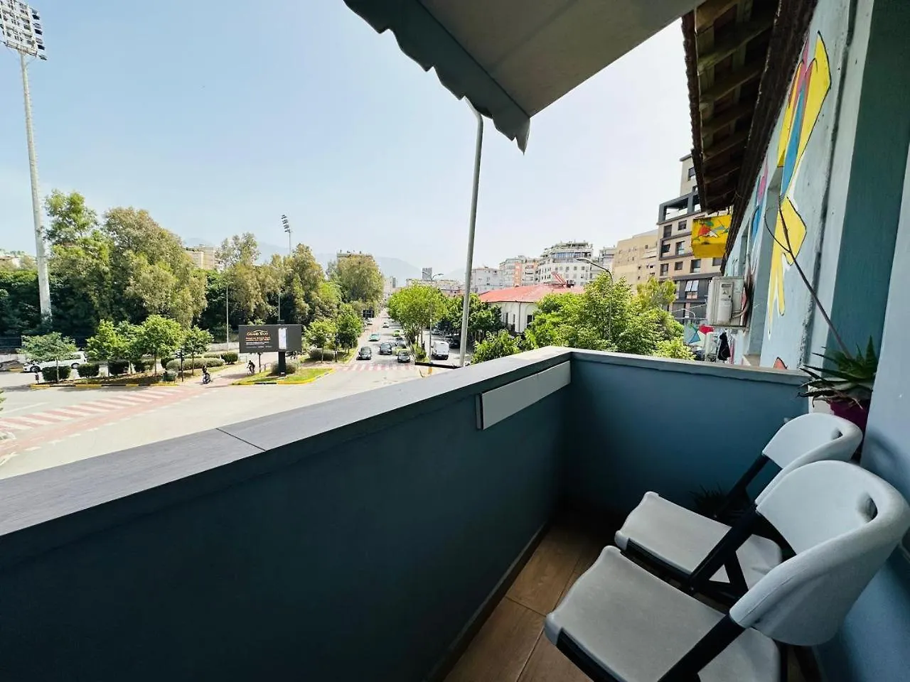 Sela Rent- Central Studios & Optional Car Hire Tirana 0*,